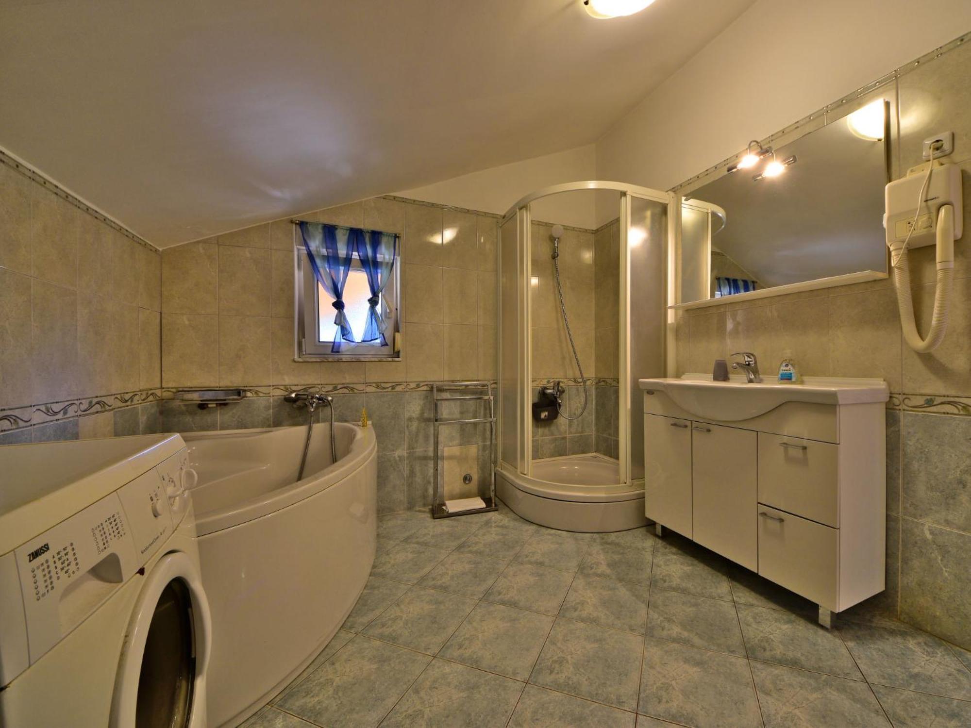 Apartment Olga-5 By Interhome Banjol المظهر الخارجي الصورة